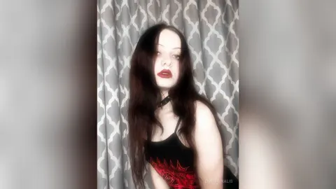 ChristinaLis — Hi, darling