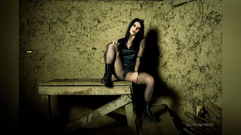 AlissiaChase — Sexy vampire!