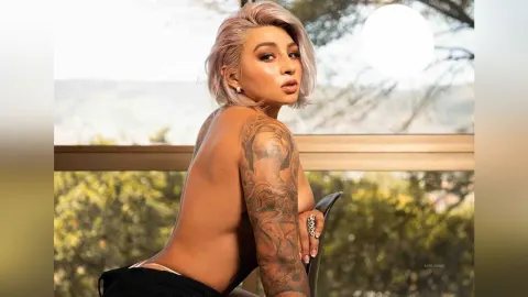 AvrilGray — ;)