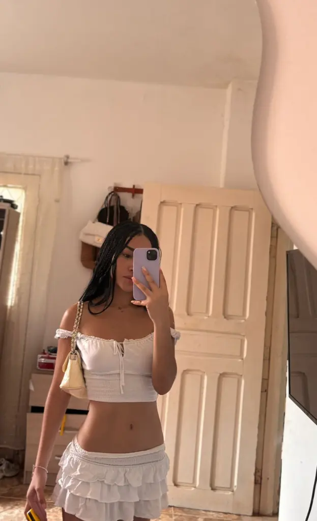Mia_Petiteht