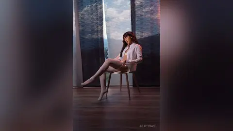 JuliettNash — bombshell