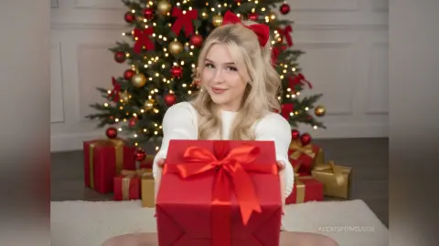 AlexisPowelson — Merry Christmas 🎄🎁 