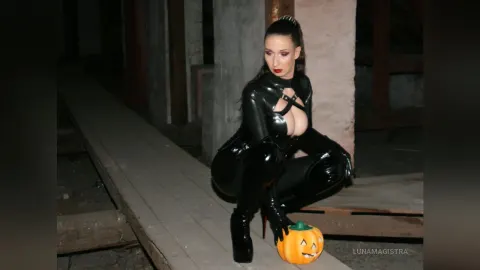 LunaMagistra — Halloween