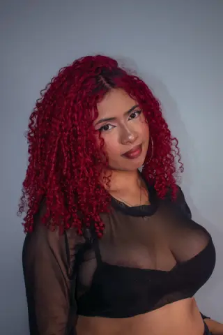 IdunBrunette — Streamate Photos