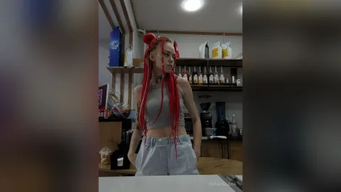 HesavaLara — me