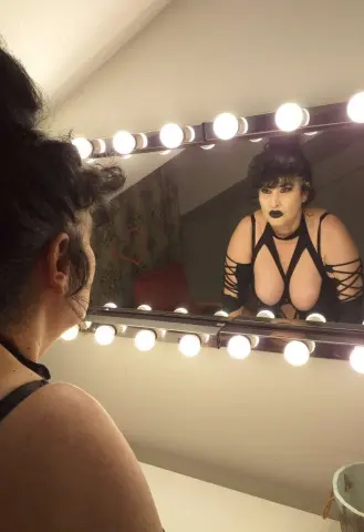 QueenElvyra — Streamate Photos