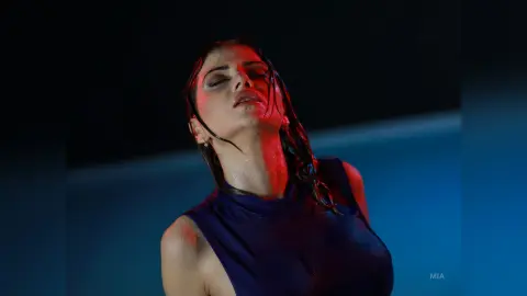 Mia — Blue In the Rain