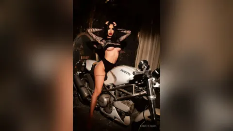 AshleyJams — bad chick