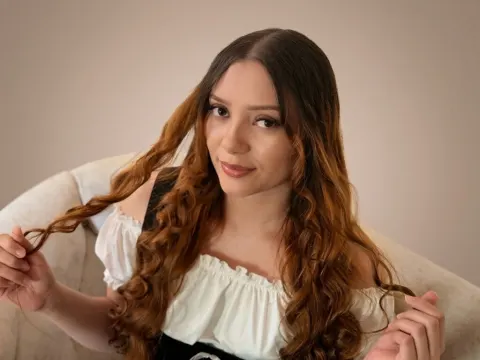 SaraDrew — LiveJasmin cam model