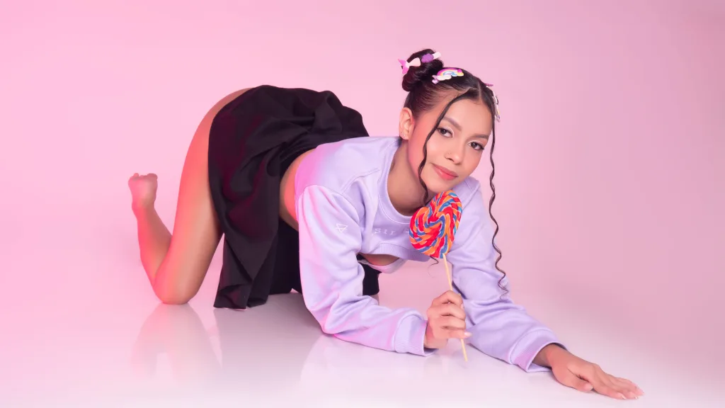 EvonieCarter — Streamate Photos