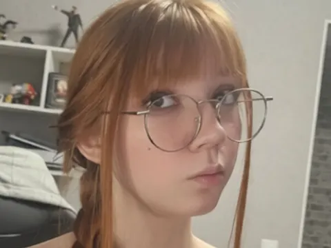RozellaBouch cam model