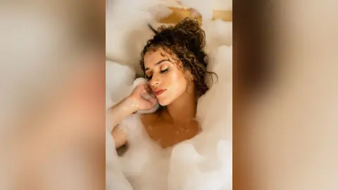 AleskaCollins — So foamy and wet...🧼🛀