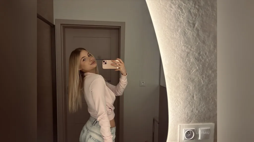 LilyMiu — Me