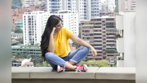 AbrilVelez — Thinking makes you free