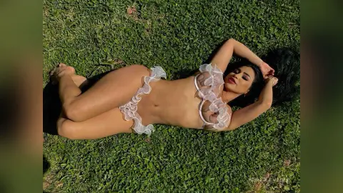 BrendaJimenes — Temptation in the daylight  🥰