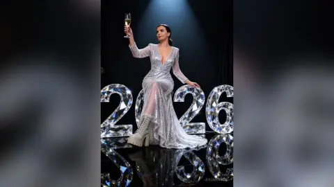 JuliaHayss — happy new year
