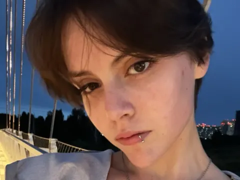 ShirlyQuerio cam model
