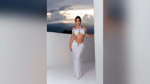 Isabella — 𝓛𝓲𝓴𝓮 𝓪𝓹𝓱𝓻𝓸𝓭𝓲𝓽𝓮
