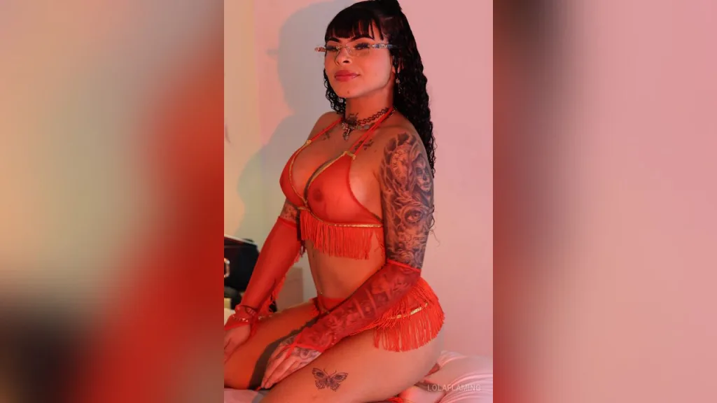 LolaFlaming — Pleasure🔥