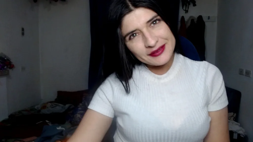 NathasaMilk19 — Streamate Photos