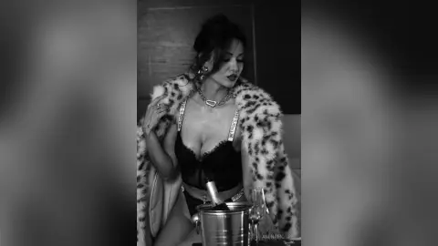 AminaMonre — taste of Amina