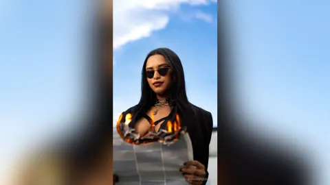 SharonFlorezz — 1