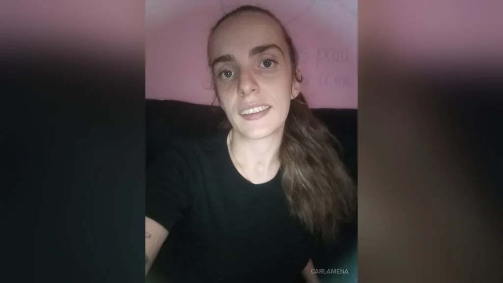 CarlaMena — Quieres jugar?