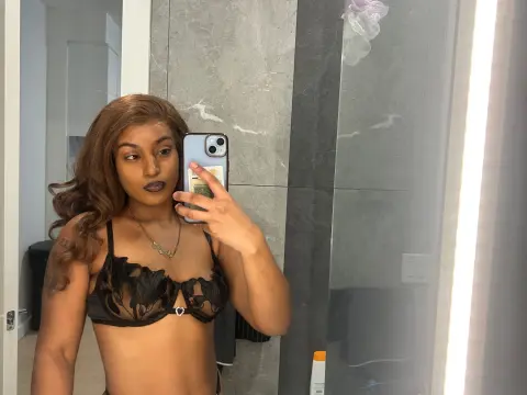 MadamP — Streamate Photos