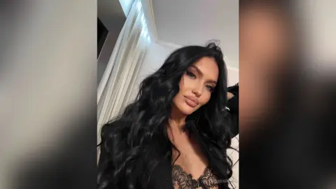 JasminRey — Me)