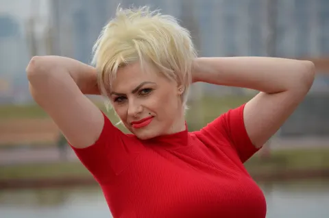 Golden_Lady_WOW — Streamate Photos