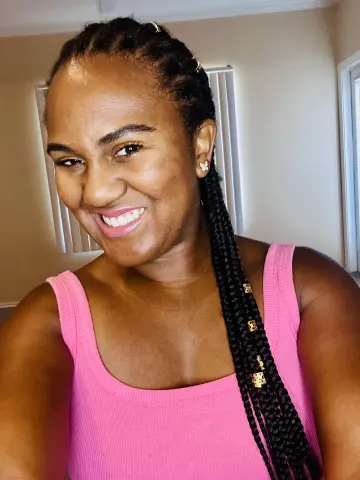 NikolePlays — Streamate Photos