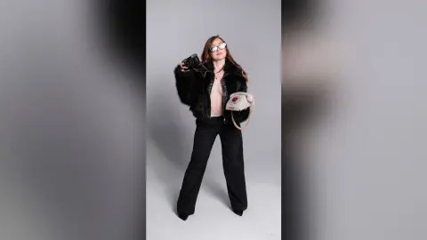HilaryJans — Office and sensuality 🖤