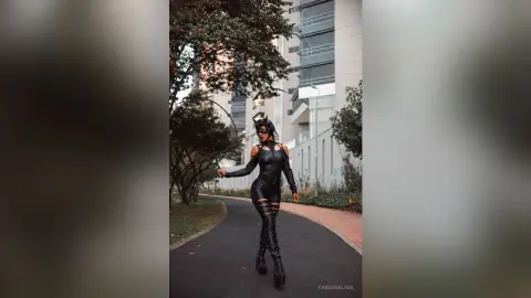 FabianaLima — Your Cat Woman 😼