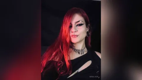 MinaJade — Praise the Queen 😈