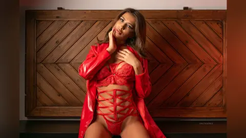 Caprice — Red Latex