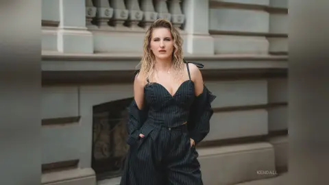 Kendall — Bossy Girl