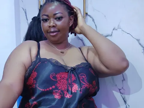 AmandaDoan cam model