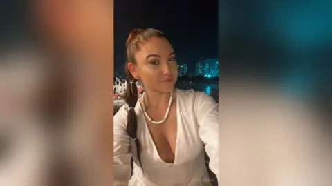 CoralQueenn — .