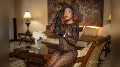 MelanyDavish — Hot