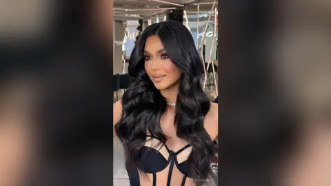 MarianaMelo — A little glam