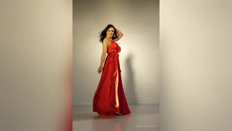 AngelinaKunis — The Lady in red