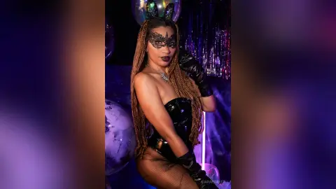 KiaraParker — Sexy Bunny Tease