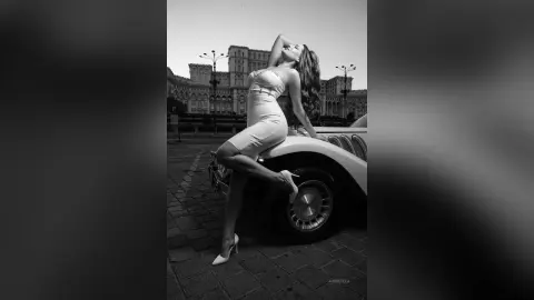AudreyEla — top