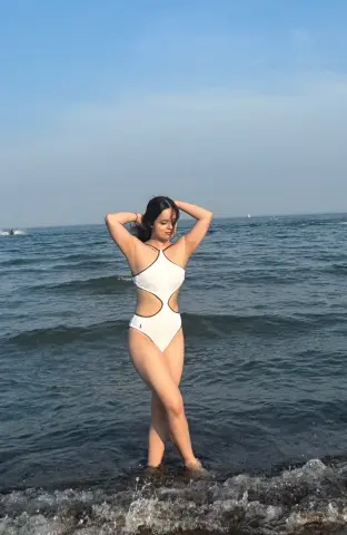 EmmaBunnyXO — Streamate Photos