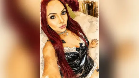 VictoriaMinha — Scarlet Whispers