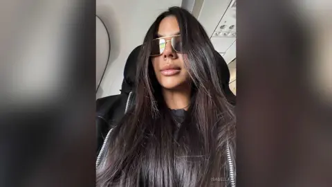 Isabella — 🤓