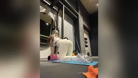 VictoriaJunes — 💪