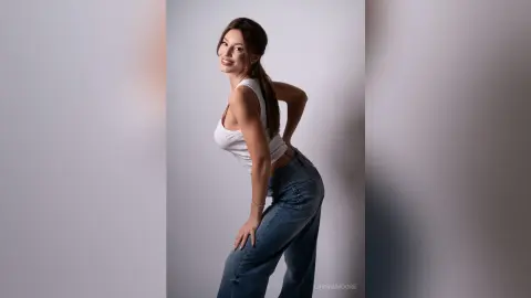 LoreneMoore — april 🔥🔥🔥