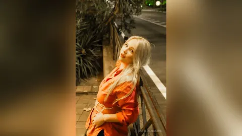 EstellaLugabihl — orange :3