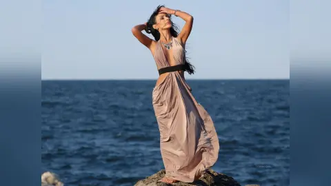 Yamira — Sea Waves